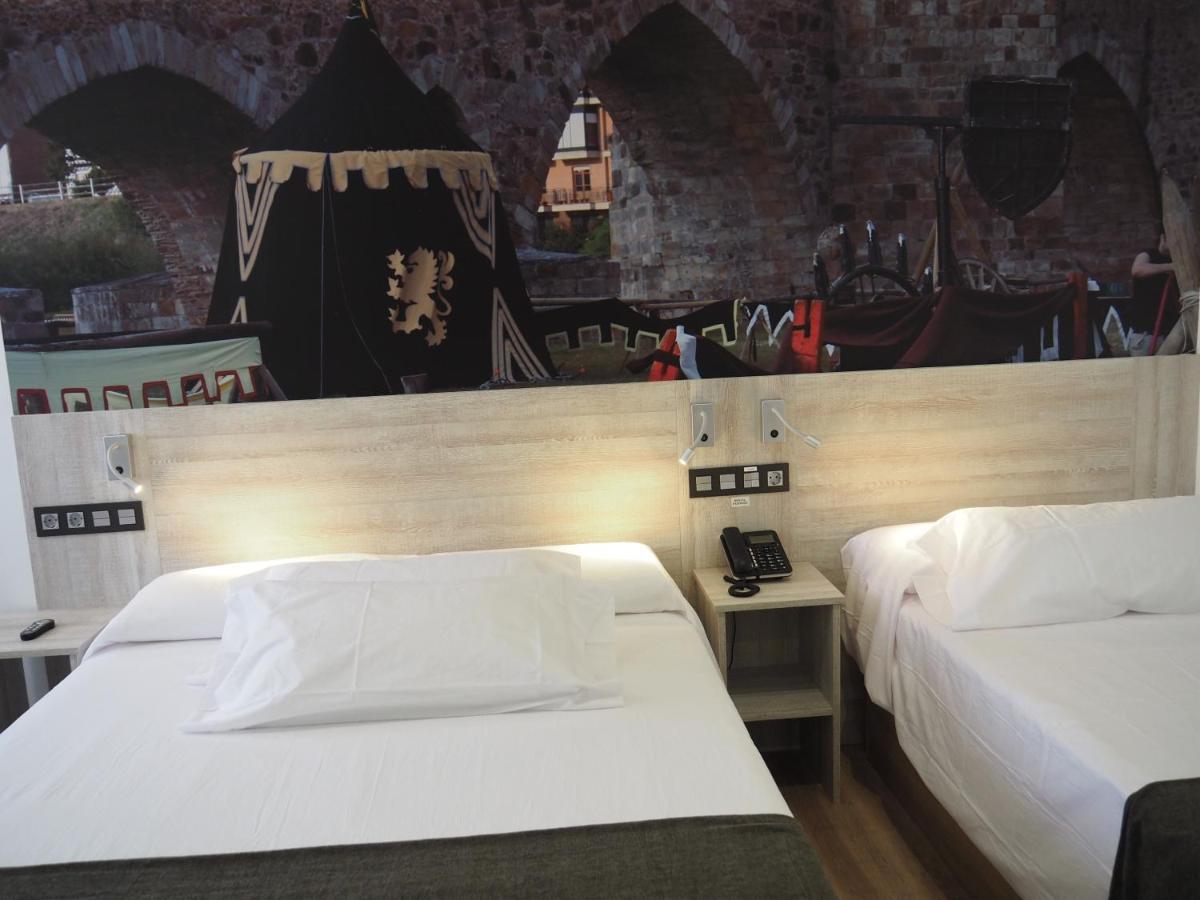 Hostal Don Suero De Quinones Hospital de Órbigo Екстериор снимка