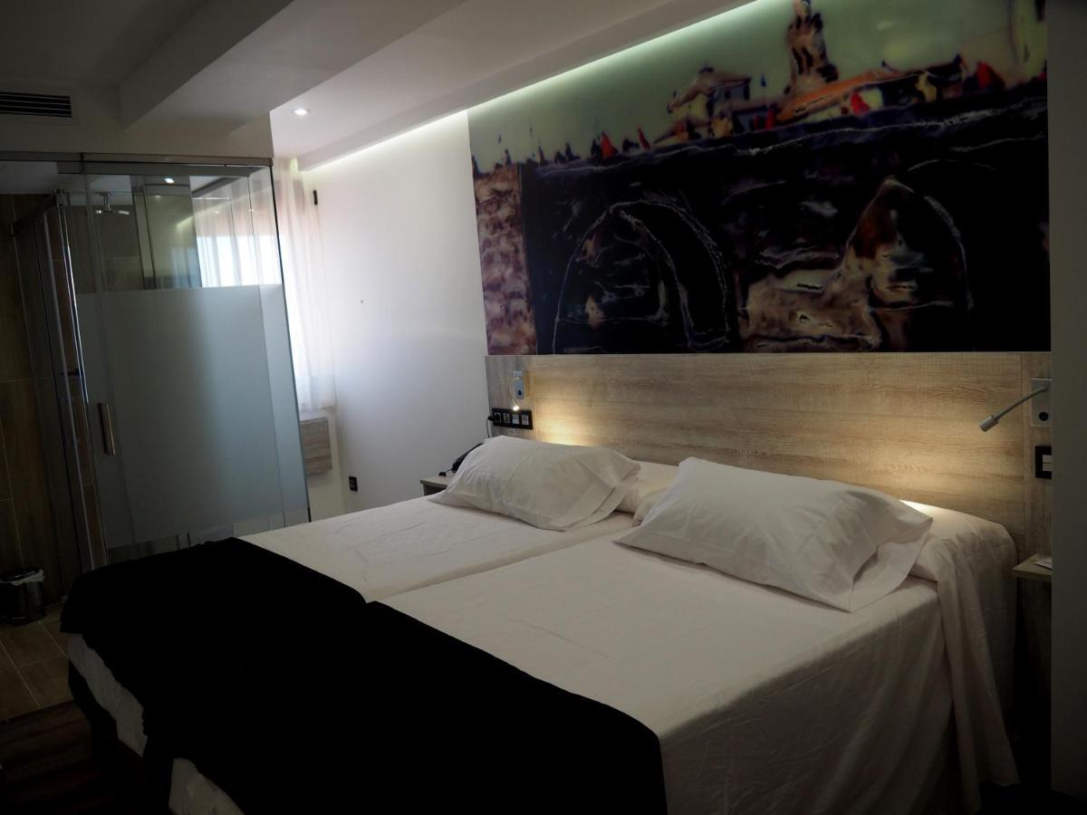Hostal Don Suero De Quinones Hospital de Órbigo Екстериор снимка