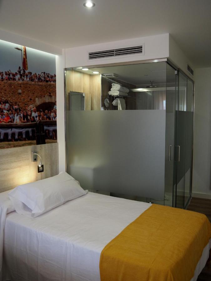 Hostal Don Suero De Quinones Hospital de Órbigo Екстериор снимка
